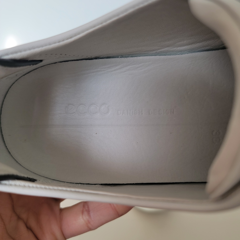 Ecco White and Black Women's Sneakers - Picture 6 of 11